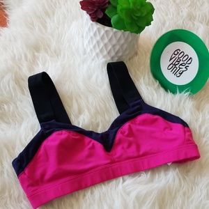 🌹Brooks Hotshot Sports Bra Size M🌹